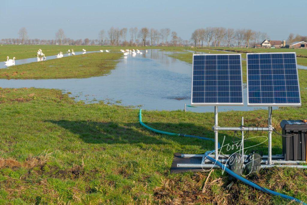 Plas dras intallatie in polder