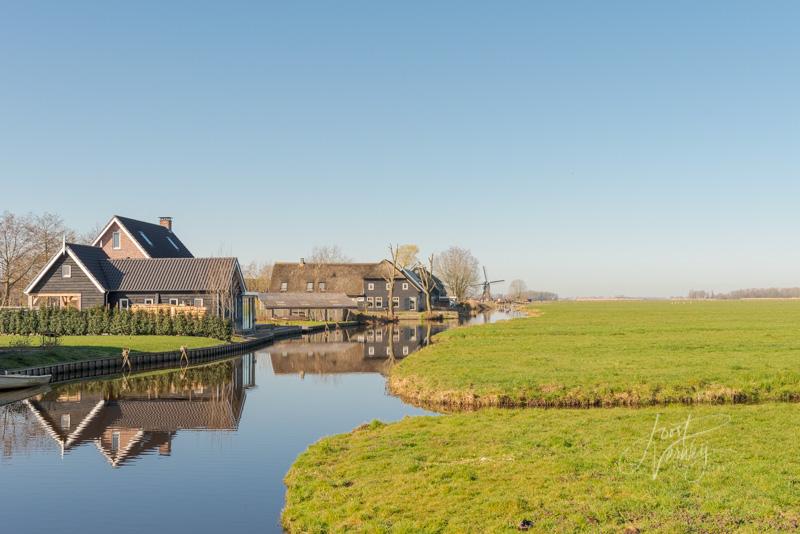 Lintbebouwing aan de Achterlandse wetering