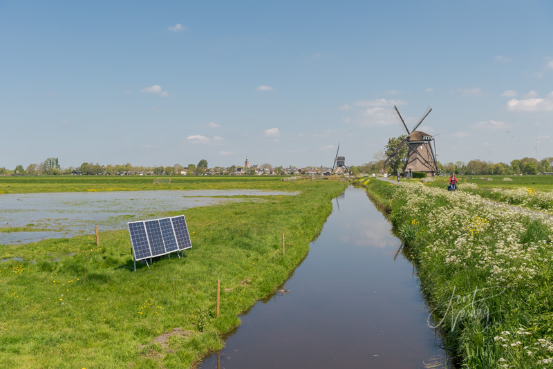 Plasdras langs de Tiendweg in Streefkerk