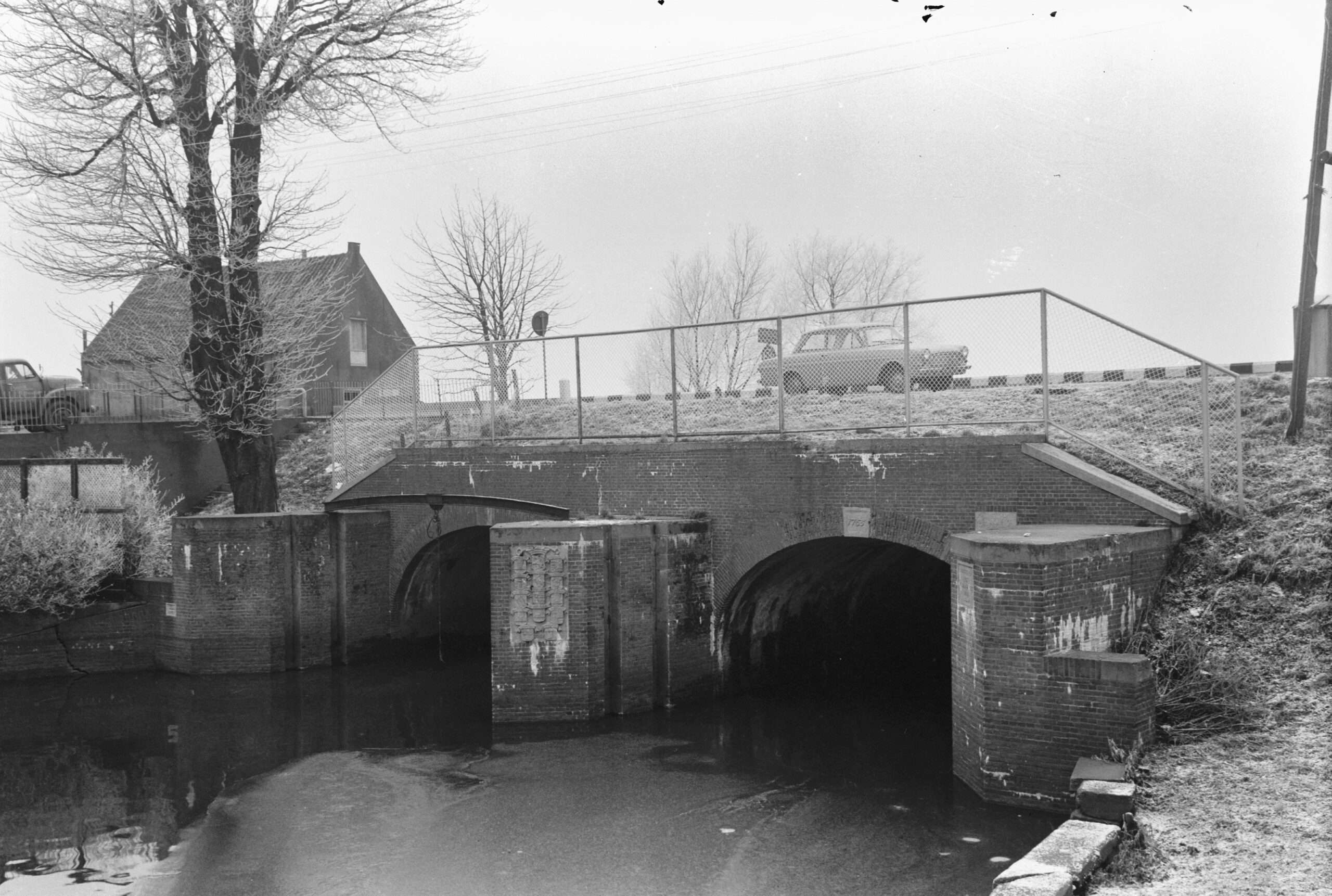 Sluis en brug bij Elshout uit 1765